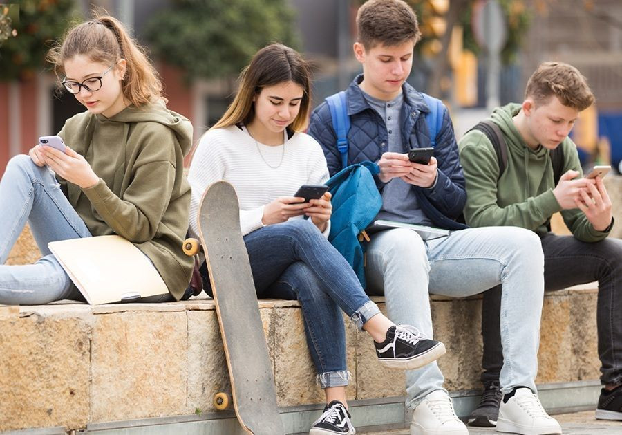 Redes sociales y autoimagen psicologia adolescente riesgos eldigitalmedia